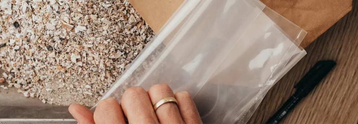 Ile popiołu zostaje po kremacji? Zaskakujące fakty i informacje