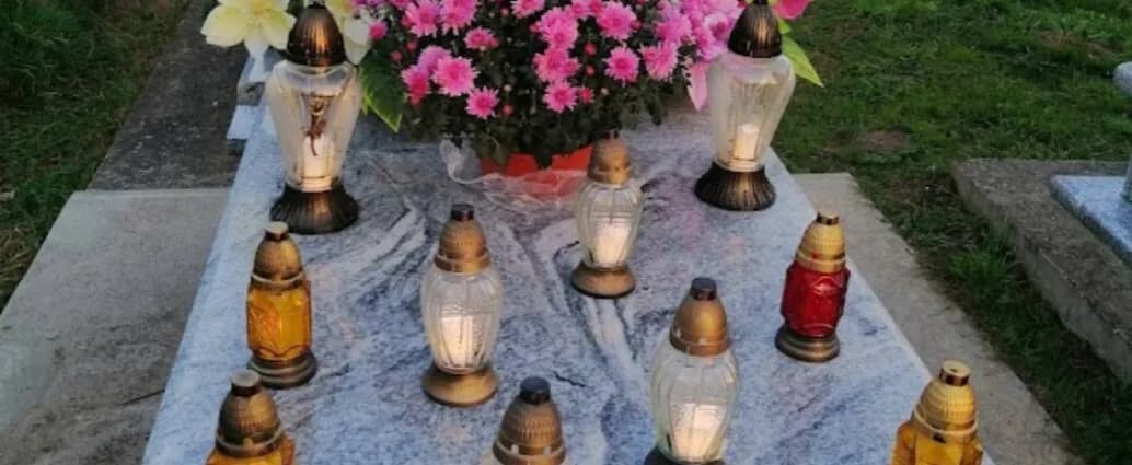 Czy palimy znicze w dniu pogrzebu? Przesądy i tradycje, które warto znać