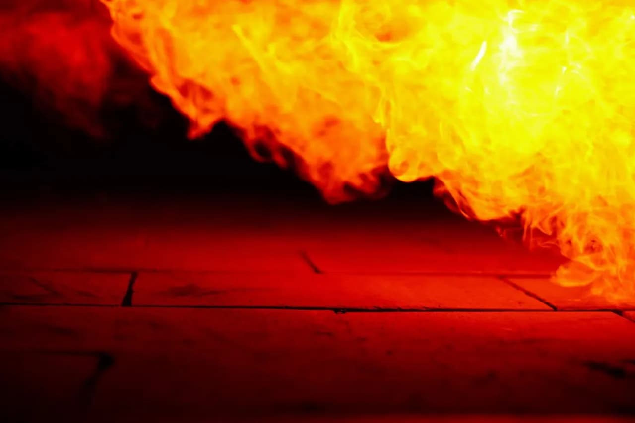 Kremacja jaka temperatura: jak wysoka temperatura wpływa na proces?