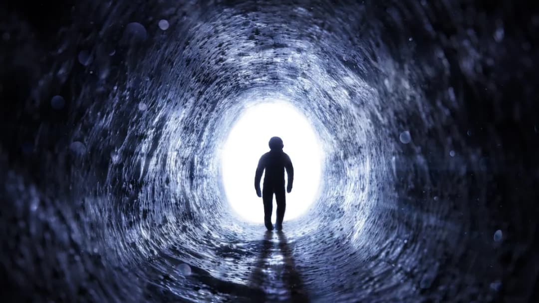 Co jest po śmierci? Odkryj różne perspektywy na życie po życiu